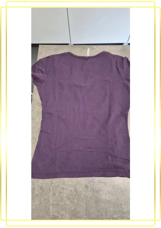 T-shirts – photo 4